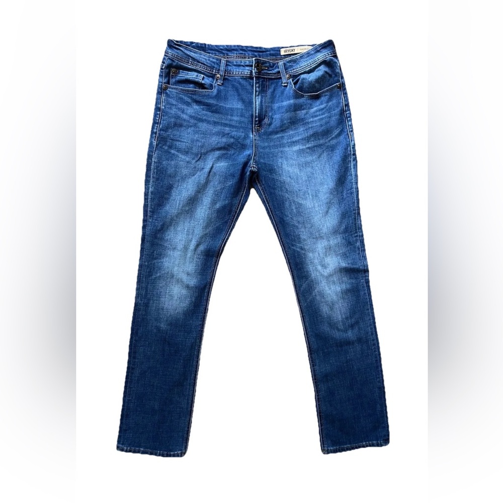 Seven7 slim straight premium denim ladies 36”X 32” (No tags) medium‎ wash jeans